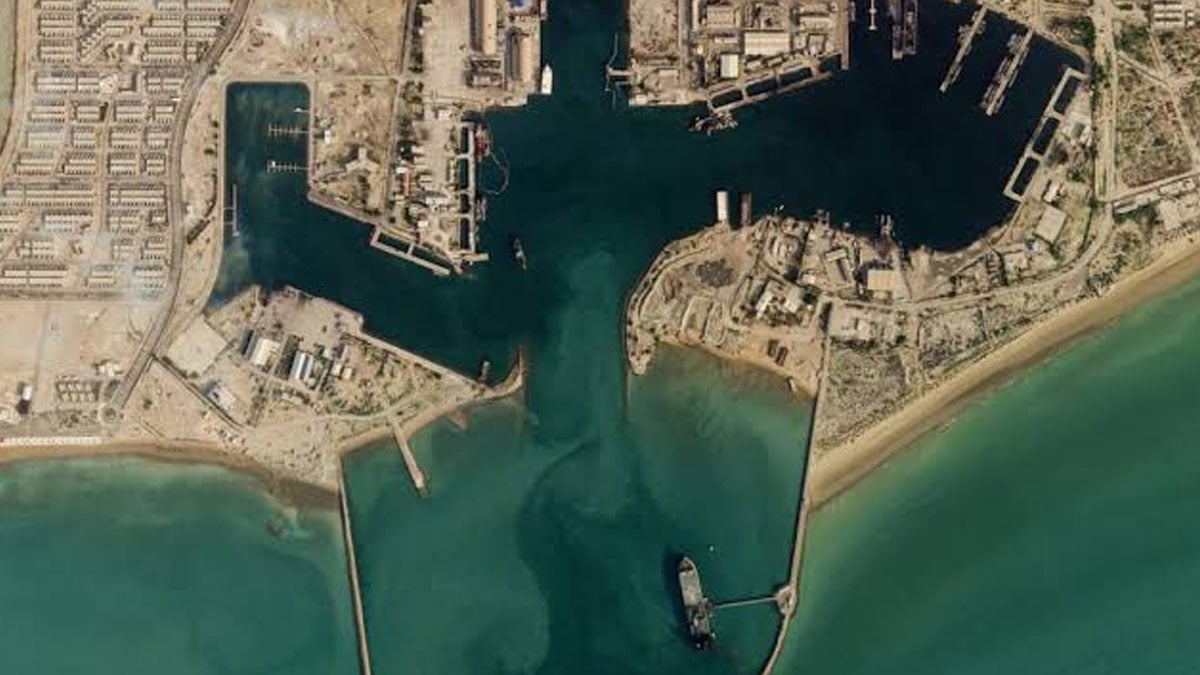 Iran reports US strikes near Bandar Abbas, Qeshm Island