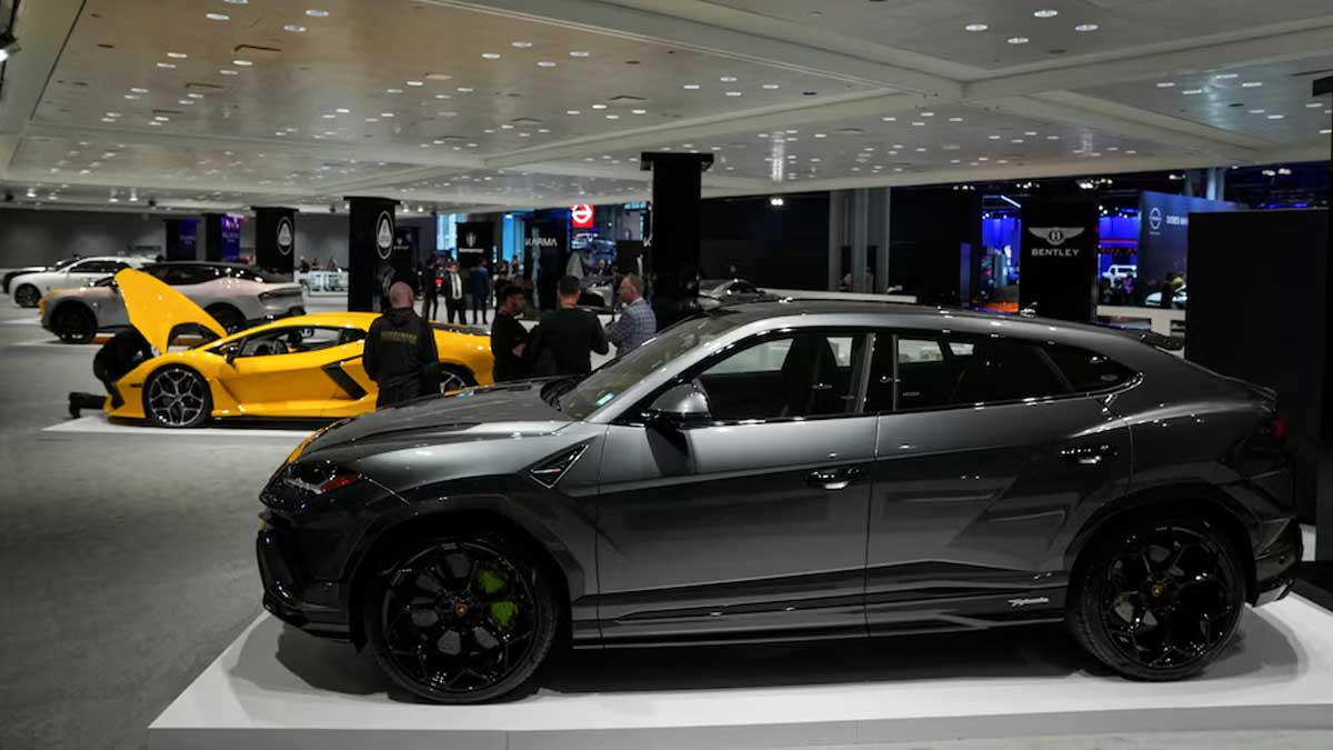 Lamborghini reports drop in its half-year operating profit