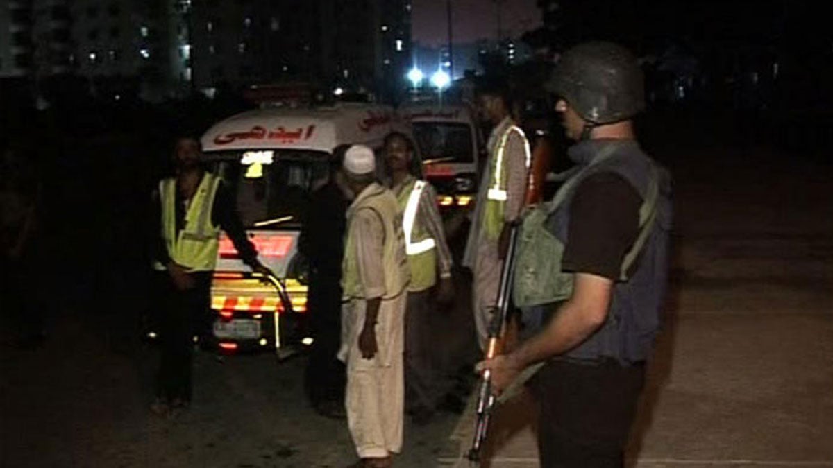 Three injured in cracker attack on Jamaat-e-Islami office in Lyari