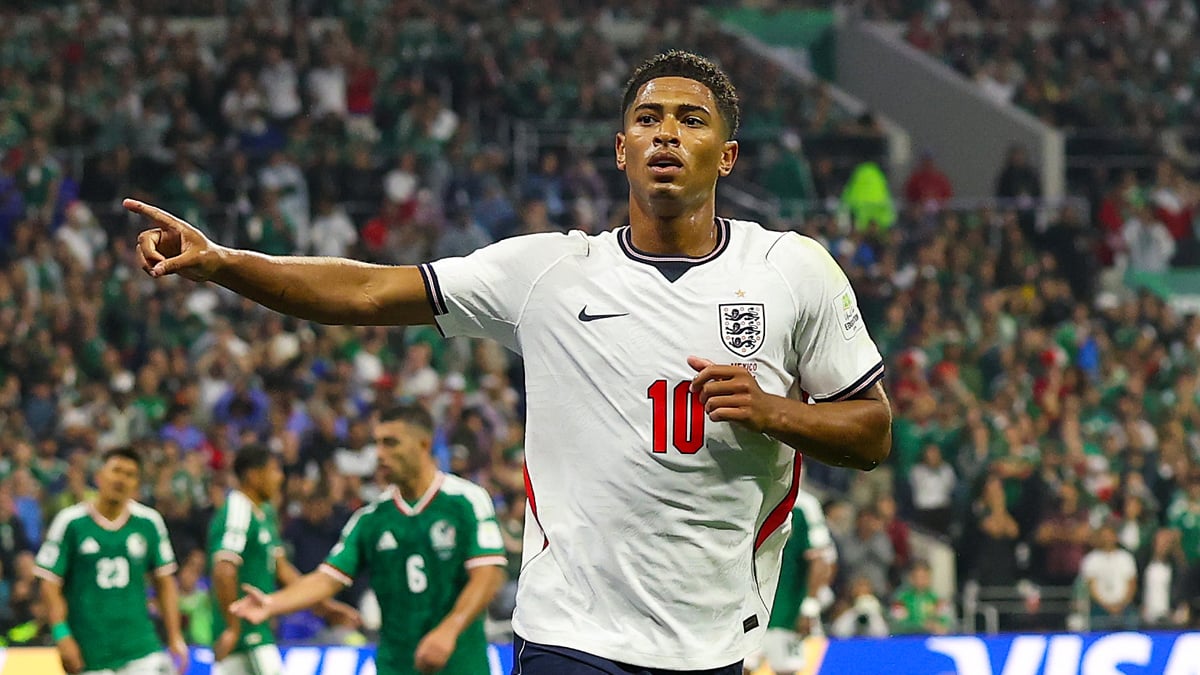 Bellingham powers 10-man England into World Cup quarters