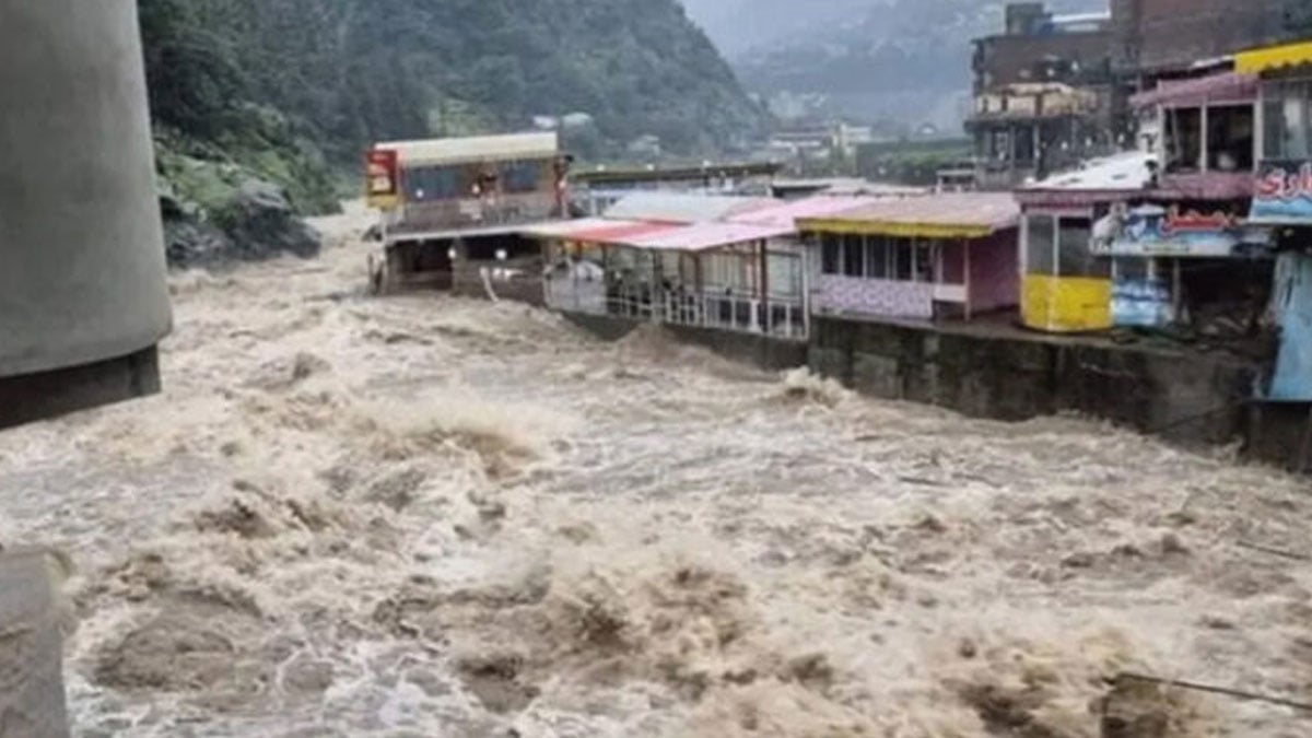 Monsoon rains, flood wreak havoc across Pakistan, at least 12 dead