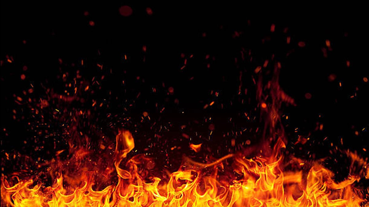 Two killed after fire erupts in oil tanker at Quetta petrol pump