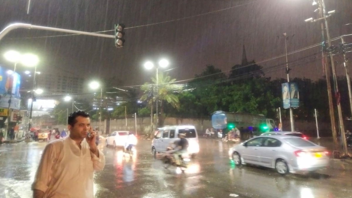 Monsoon rains lash Karachi, triggering power outages across the city