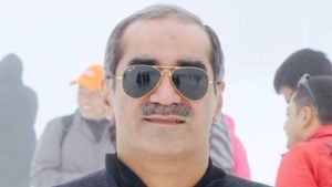 ‘A rusted arrow cannot hunt a lion,’ Saad Rafique reminds Bilawal