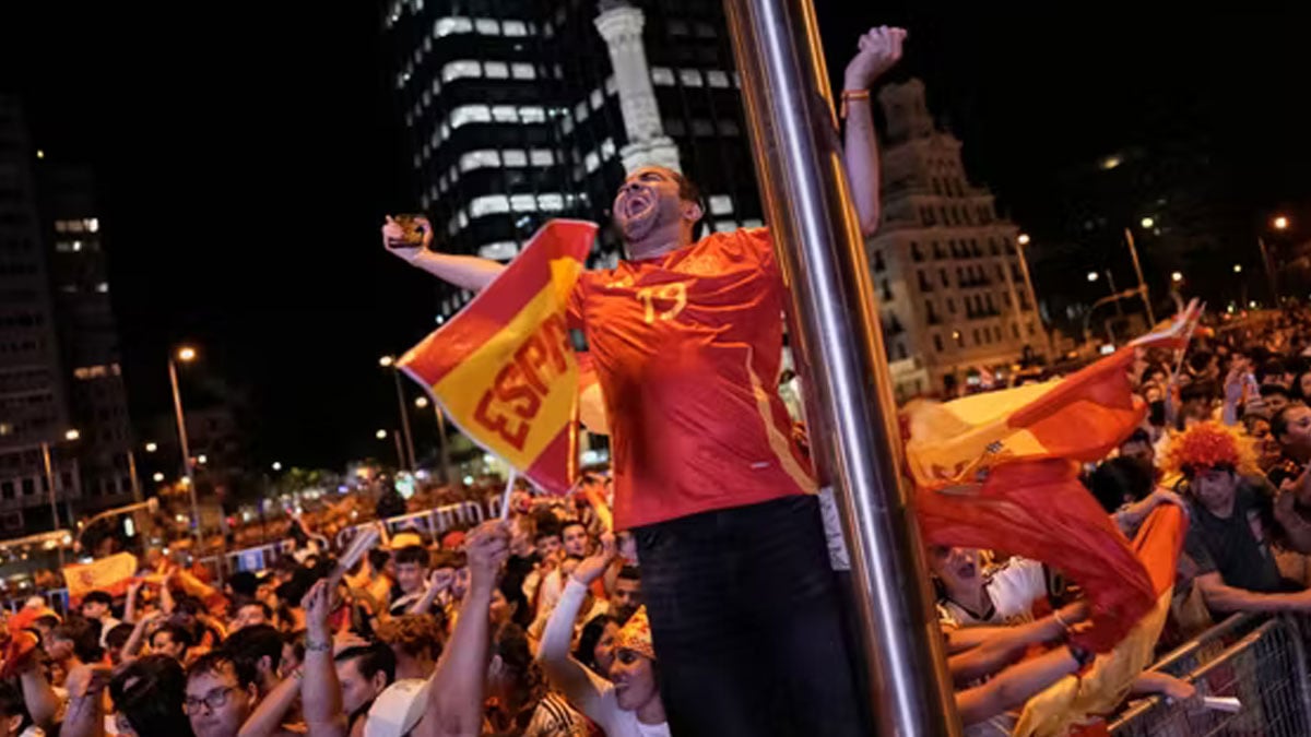 Madrid erupts in cheers after Spain beat Argentina to win World Cup