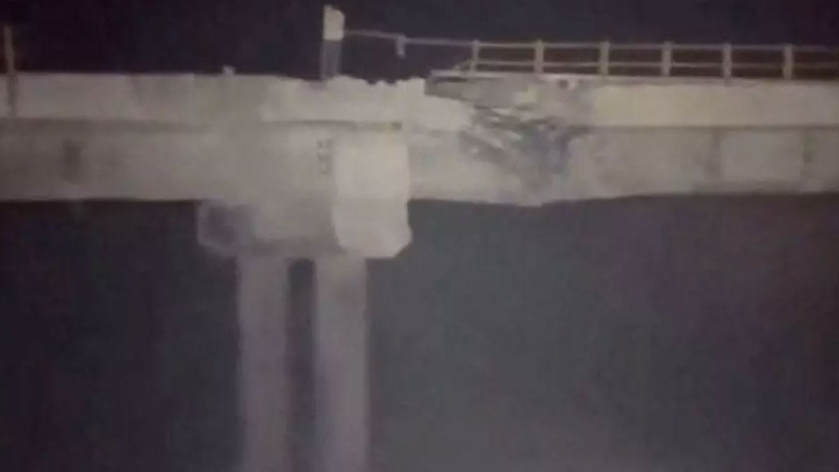 US strikes Iran’s civilian infrastructure with attacks on bridges, railway stations, and airport