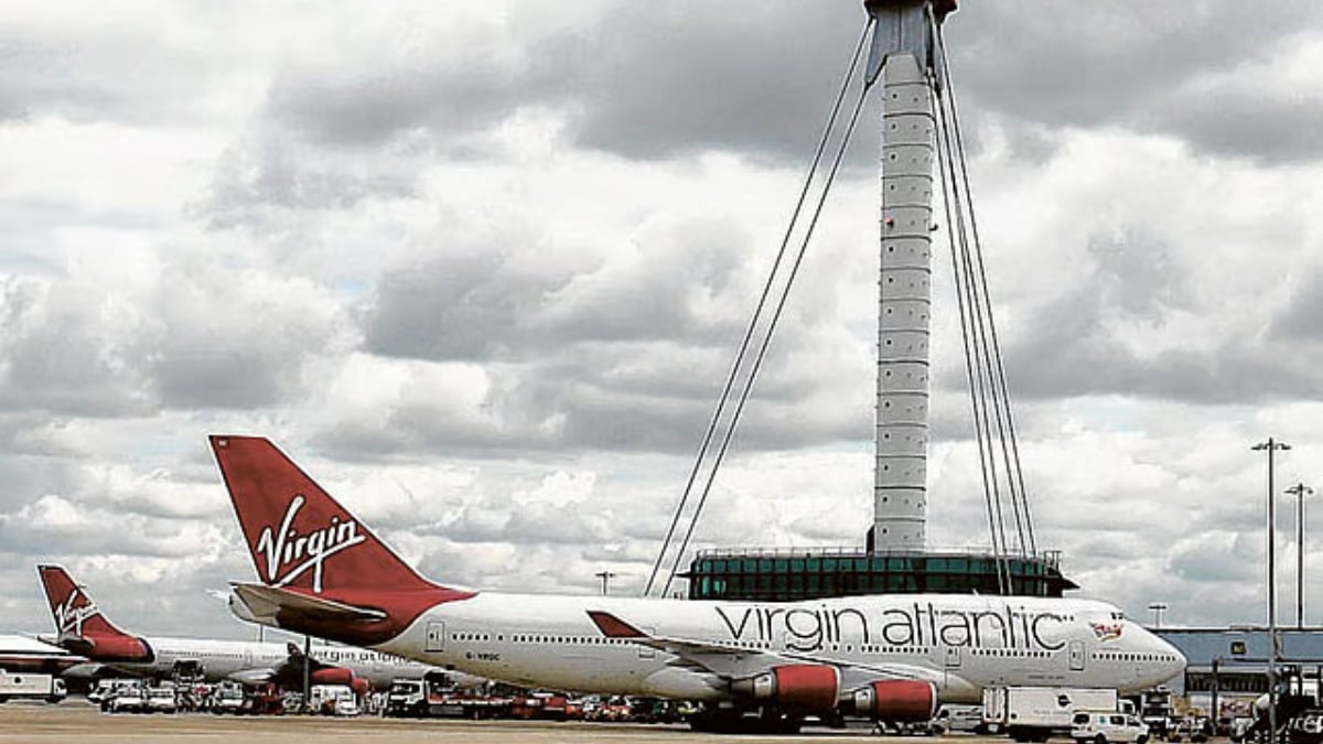 Virgin Atlantic engineer killed in Dreamliner hangar accident