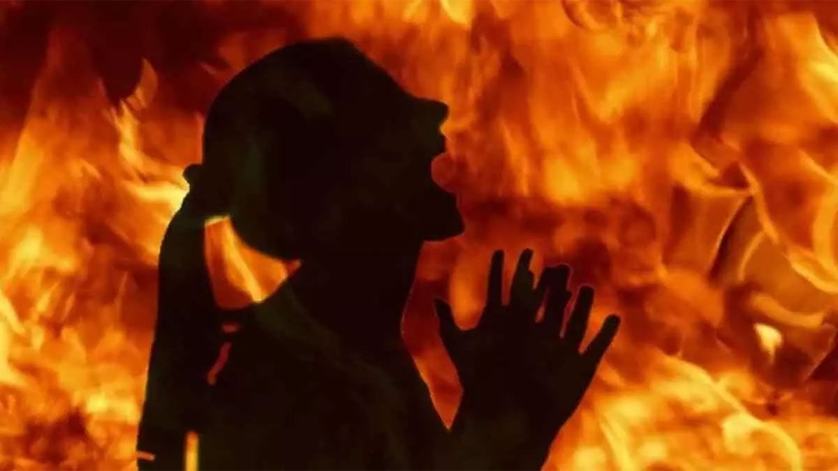 Horrific crime: Man sets neighbour ablaze after marriage refusal in Lahore