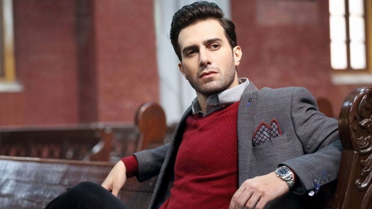 Emmad Irfani celebrates 13 Years in acting with emotional tribute to fans