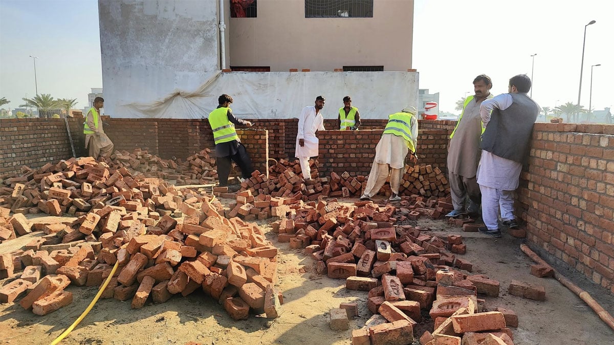 Govt announces Rs1mn interest-free loans for additional floor construction