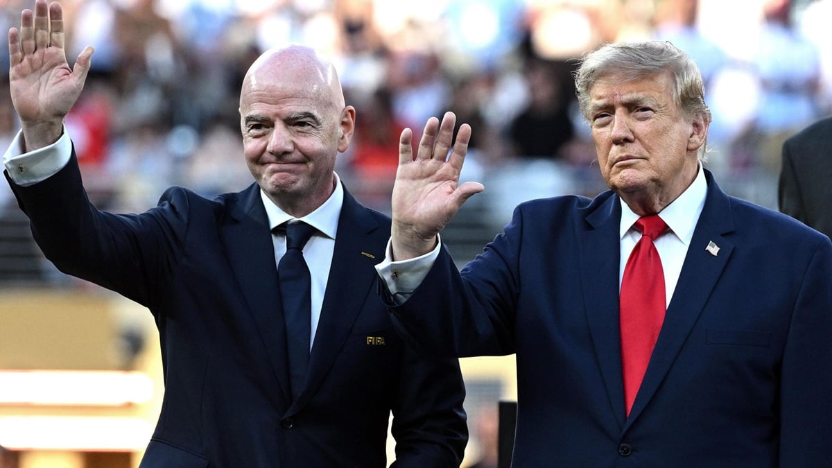 Trump says would be 'terrible mistake' to oust embattled Infantino
