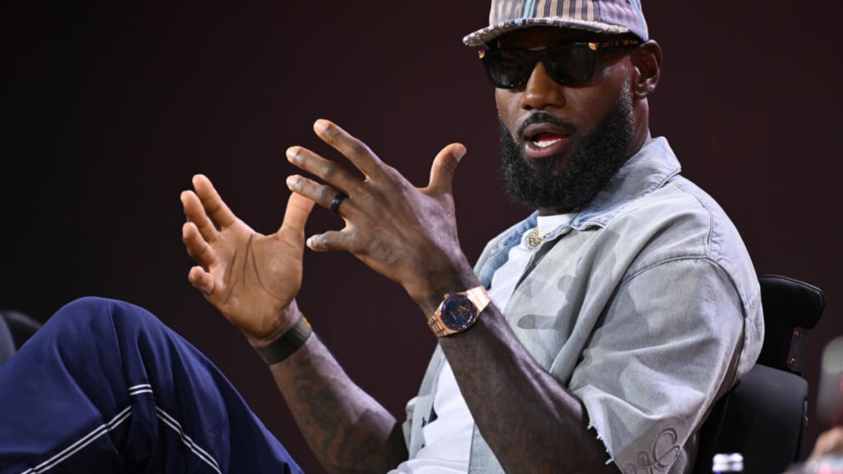 LeBron's Sixers hope to spoil Knicks party on NBA opening night