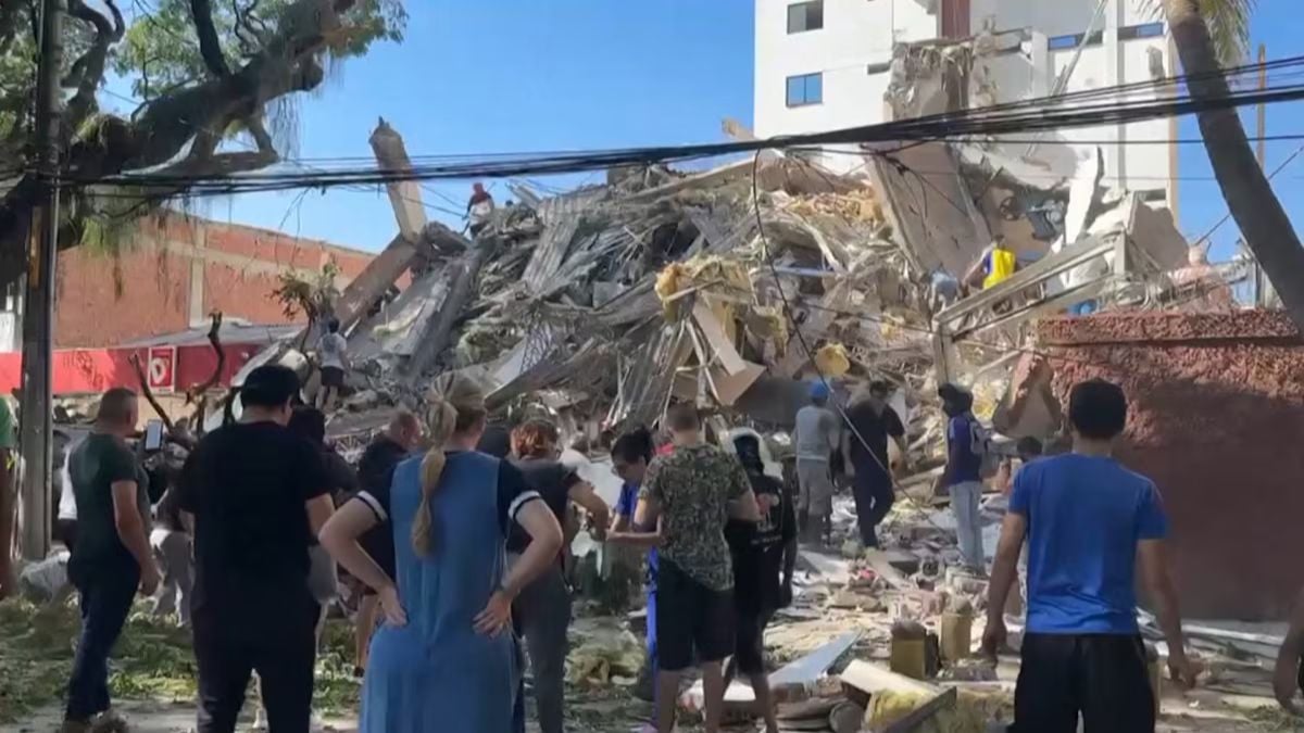 At least two dead after Colombia earthquake, others trapped
