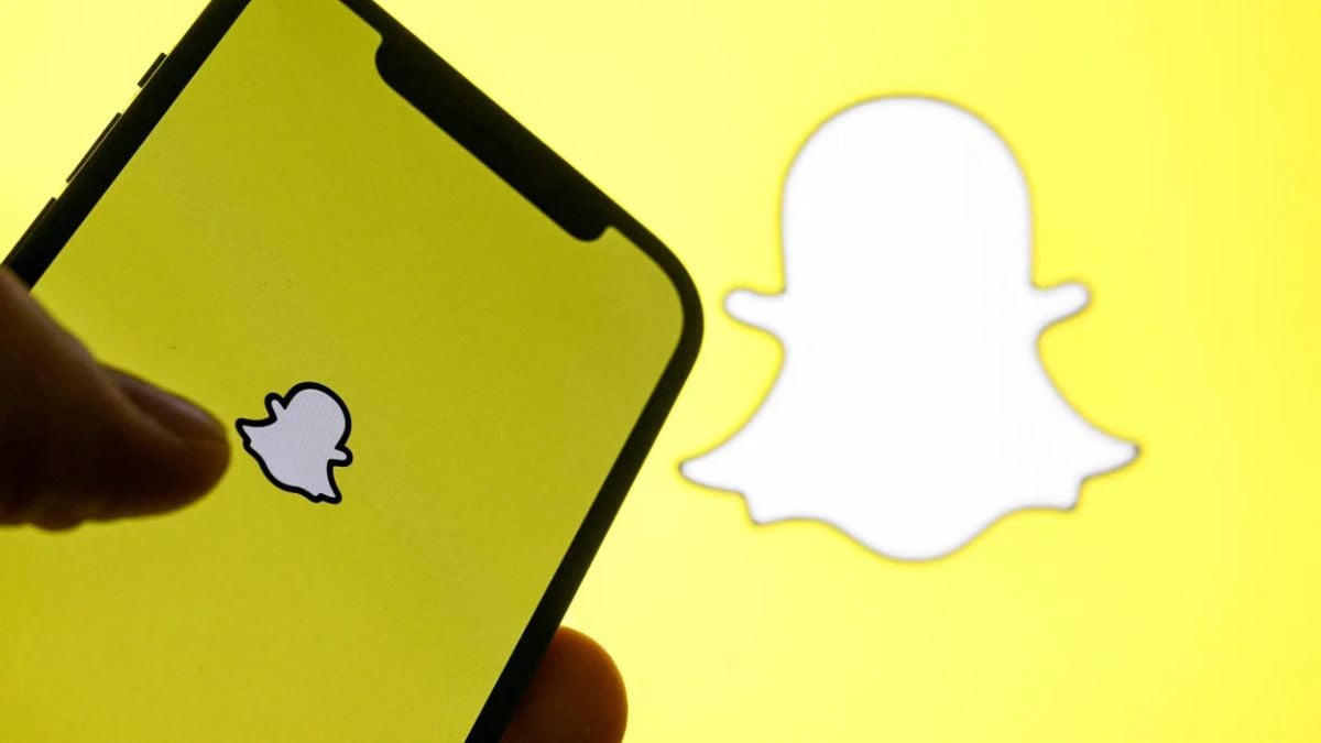 Snapchat Spotlight blocks AI-generated videos to reward real creators