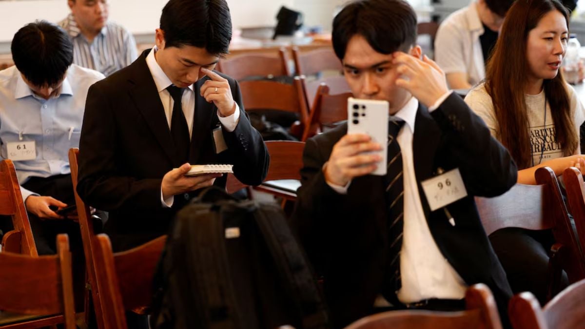 Young South Koreans look for jobs in Japan as they struggle to find work at home​