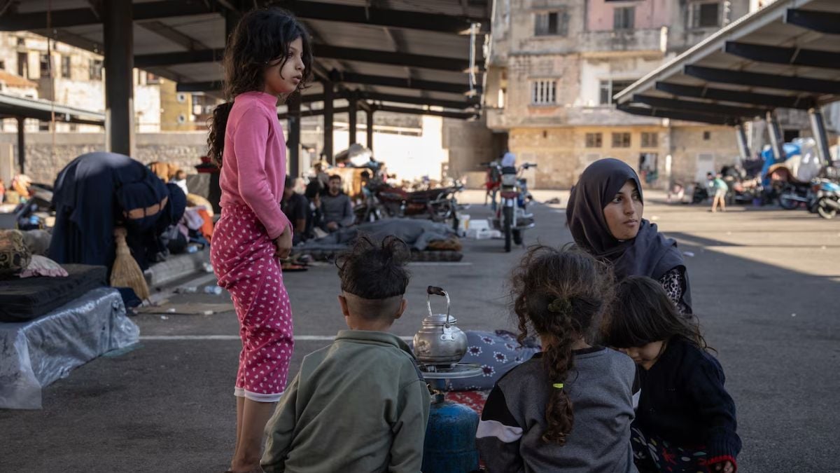 Over 800,000 displaced Lebanese returning home after war: UN