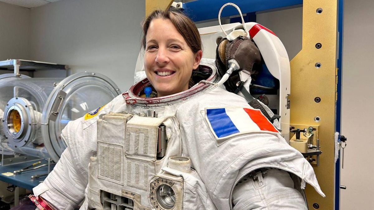 ISS hosts first spacewalk by a Frenchwoman