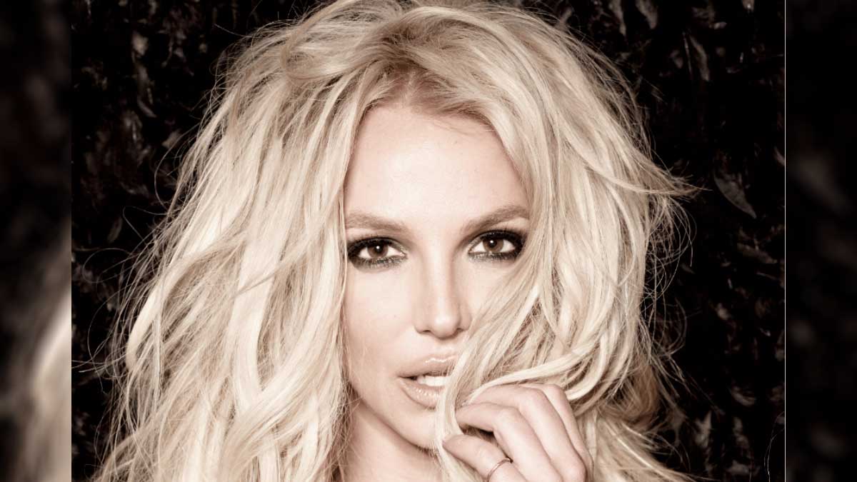 Britney Spears warns about cosmetic procedure reaction