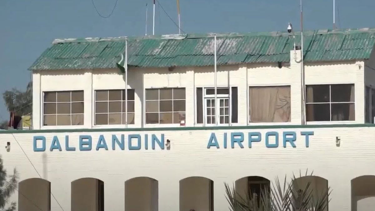 Dalbandin airport runway closed for flight operations for one year