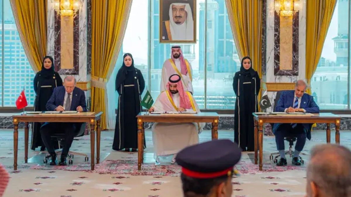 Trump welcomes defense pact between Saudi Arabia, Turkey and Pakistan