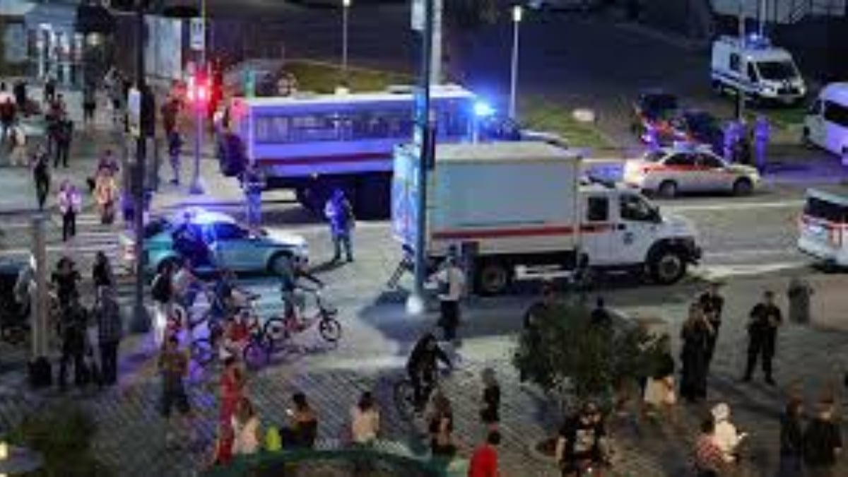 Moscow blast: Female bomber kills 3, injures 21