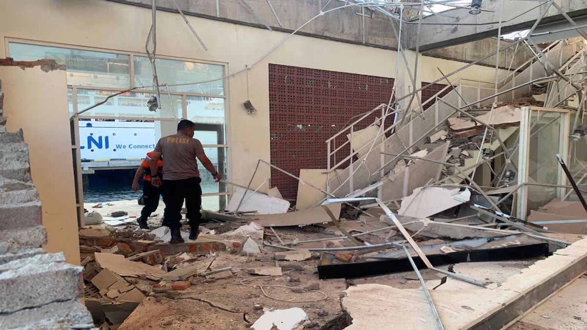 Five dead after magnitude 7.7 earthquake strikes off Indonesia