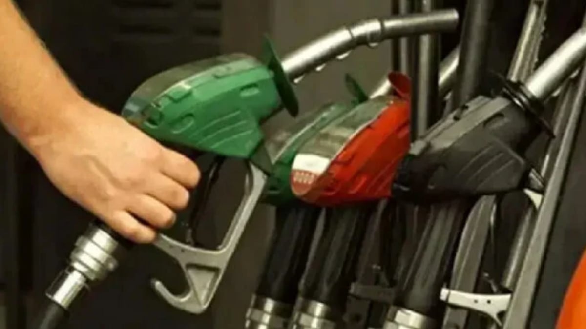  Petrol dealers call off nationwide strike after govt offers margin hike