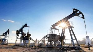Oil prices ease on Hormuz reopening hopes