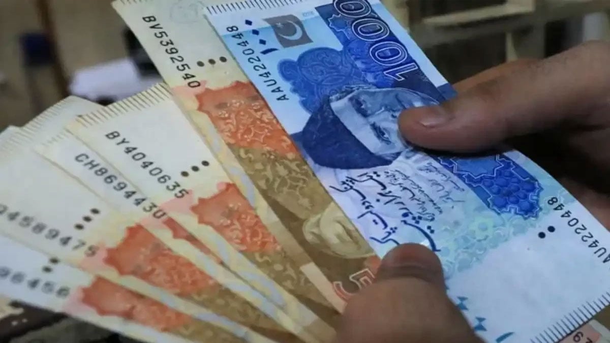 Govt employees to get SALARY on THIS DATE