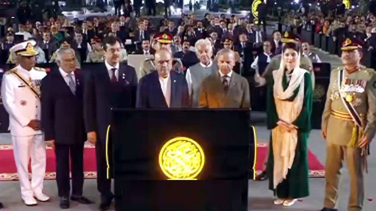 President, PM inaugurate Yadgar-e-Fatah in Islamabad