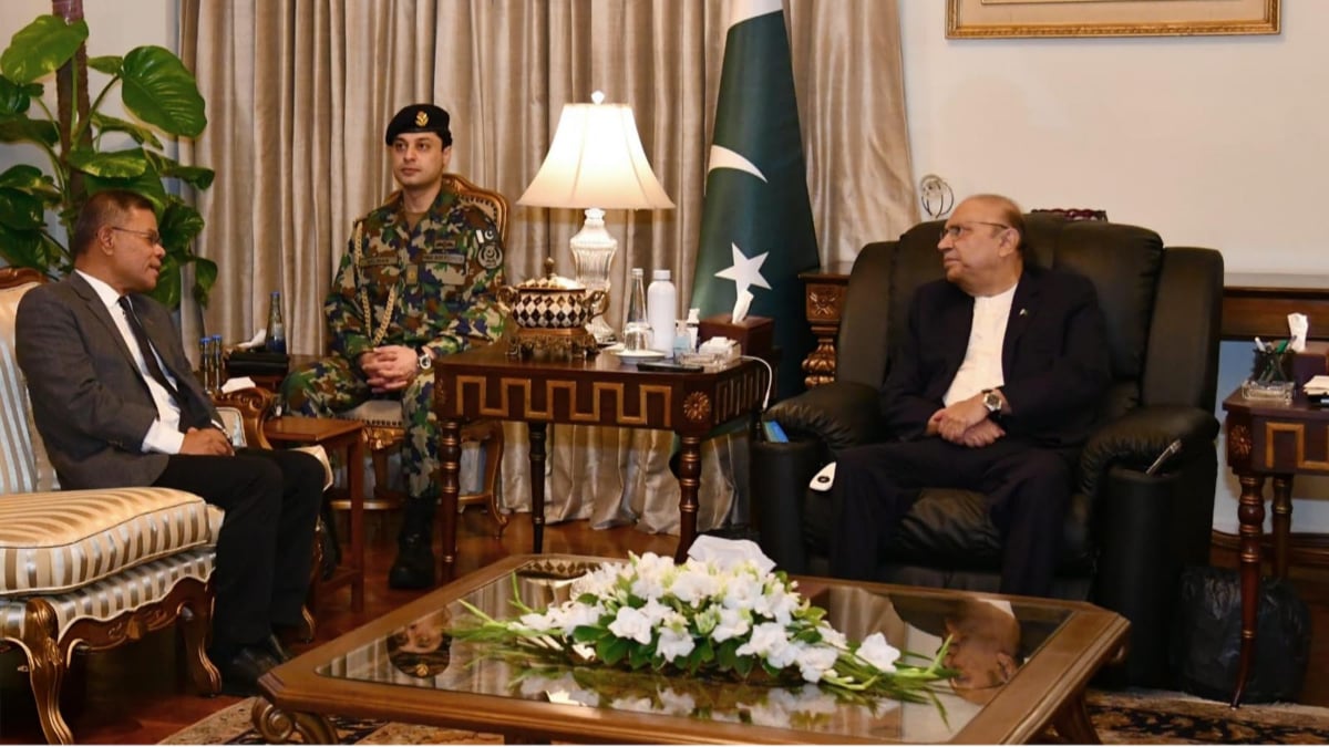 President Zardari calls for stronger PAKISTAN-MALAYSIA cooperation in security