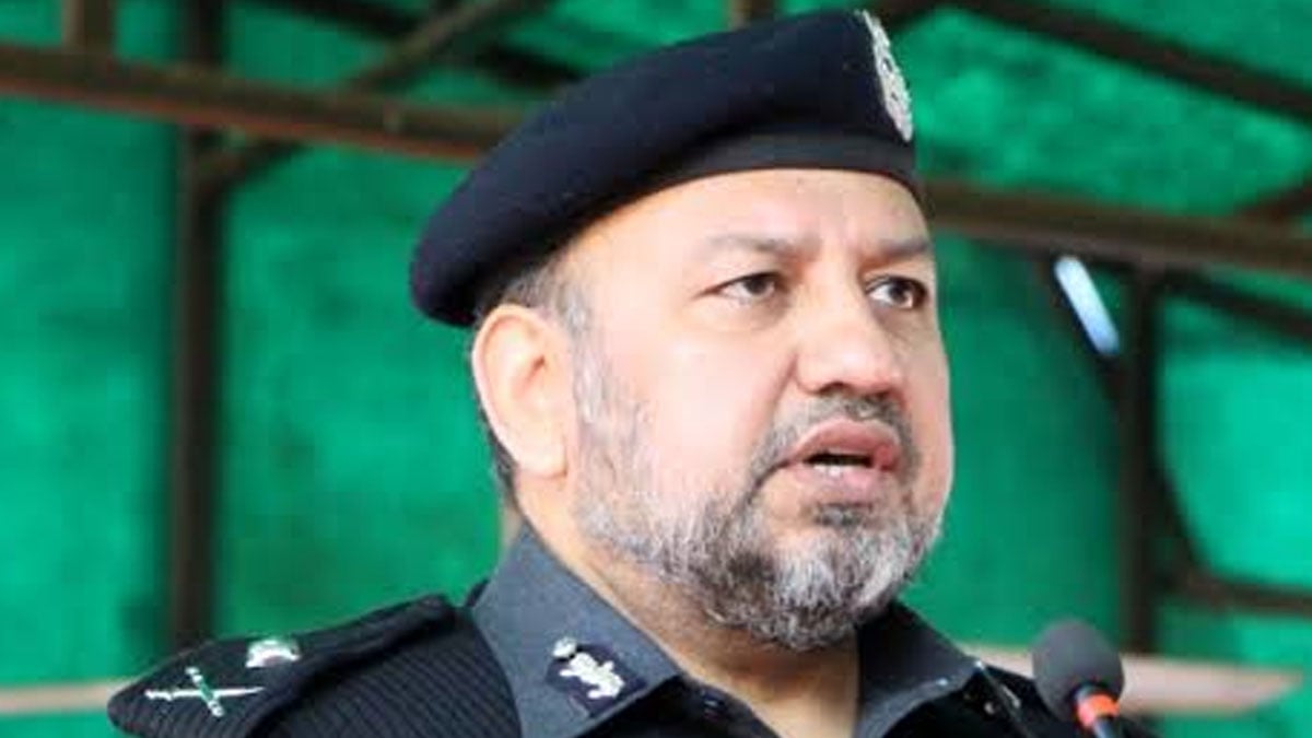KP govt decides to change police chief